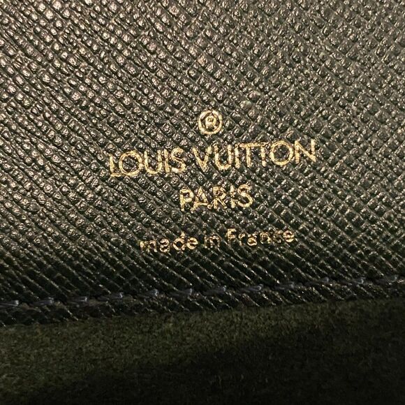 Vintage Louis Vuitton Taiga Tashkent Epicea Green Brief Case **Flaws** - Picture 8 of 16